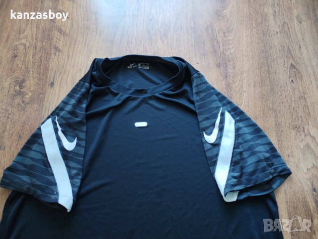 nike dri fit - страхотна мъжка тениска 2XL КАТО НОВА, снимка 3 - Тениски - 54580604