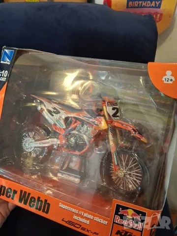 колекционерски метален модел на мотоциклет KTM 450 SX-F, снимка 2 - Други ценни предмети - 55523923