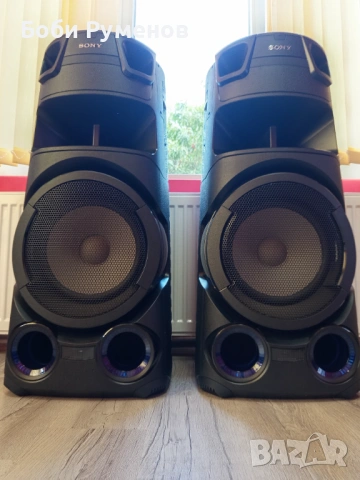 Стерео двойка Sony MHC-V73D за 600 евро.