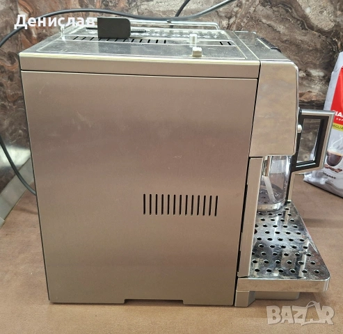Кафеавтомат / Кафемашина Delonghi Primadonna с кана, снимка 6 - Кафемашини - 54667955