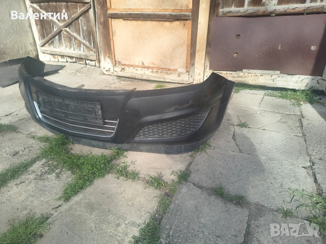 Предна броня за Opel Astra H фейслифт, снимка 3 - Части - 54609804