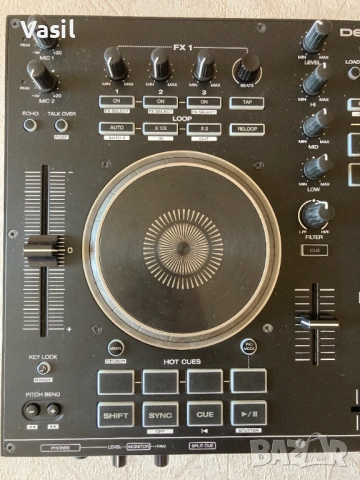 Denon DJ MC4000 - като нов / Serato DJ контролер, снимка 4 - Ресийвъри, усилватели, смесителни пултове - 54652734