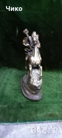 Красив часовник със стойка, снимка 6 - Антикварни и старинни предмети - 54115828