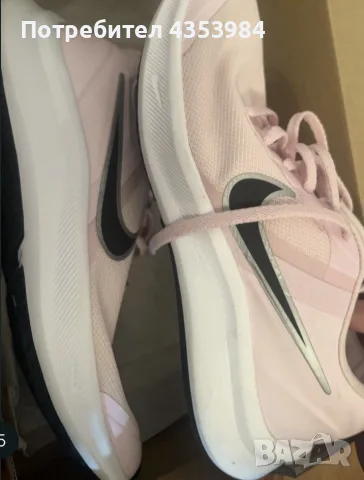 Продавам маратонки Nike - размер 37.5
см на постелката - 23.5.
Носени са 2 пъти ., снимка 3 - Маратонки - 55696412