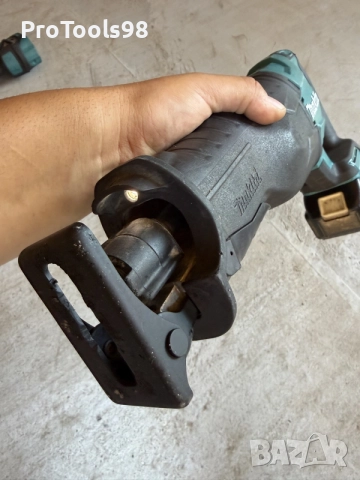 Makita DJR187 + 5Ah безчетков саблен трион, снимка 6 - Триони и циркуляри - 55361306