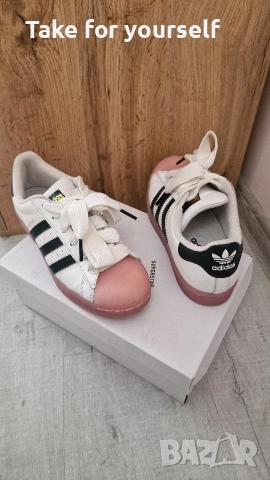 38 номер ADIDAS ORIGINAL Дамски кожени маратонки 