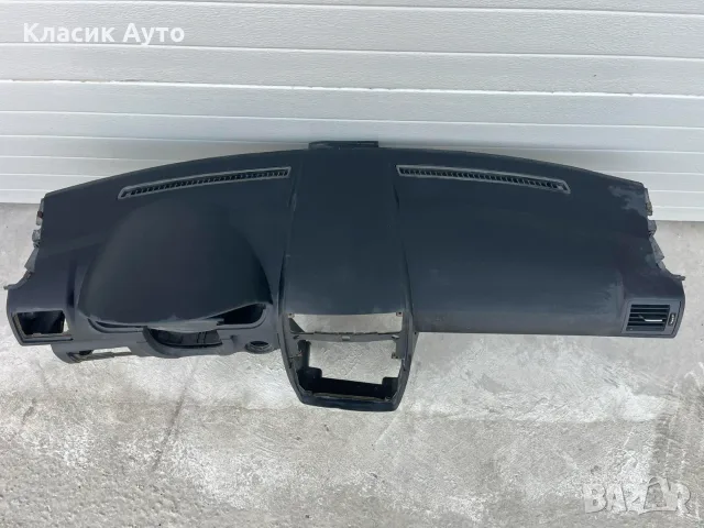 Арматурно табло Mercedes B-класа , снимка 4 - Части - 55393694