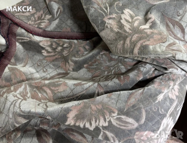 Парче плътна дамаска с красиви цветя, снимка 2 - Платове и дамаски - 54394408