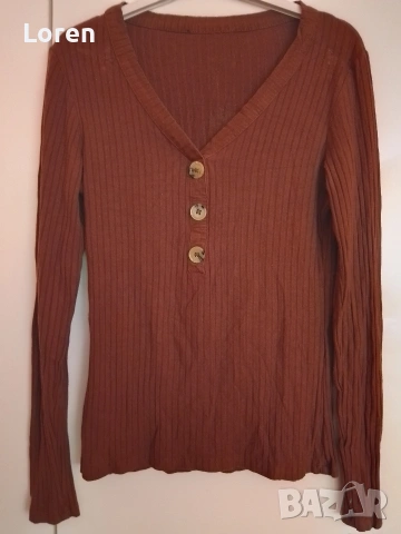 Подарявам кафява блуза