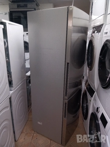 Иноксов комбиниран хладилник с фризер Сименс Siemens А++ с две години гаранция!, снимка 5 - Хладилници - 53992030