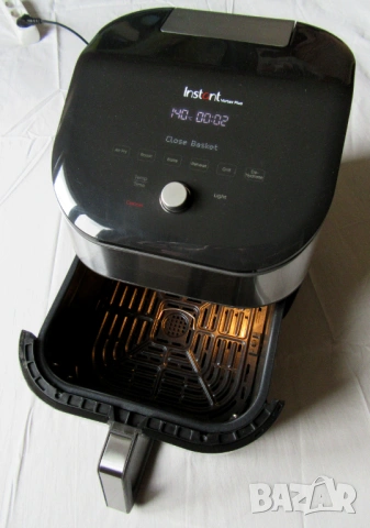 Еър Фрайър Instant Vortex PLUS ClearCook & OdourErase, снимка 2 - Фритюрници - 54668629