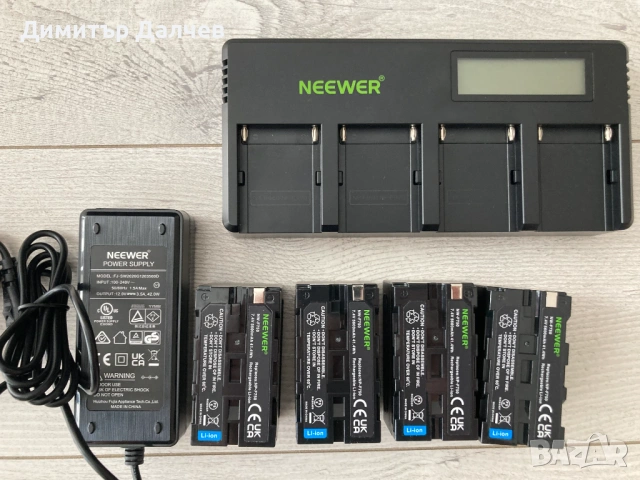 Комплект от 4 резервни батерии Sony NP-F750 + зарядно, марка NEEWER, чисто нови