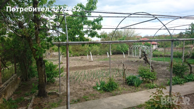 Продавам къща с дворно място и гараж, снимка 17 - Къщи - 54704655