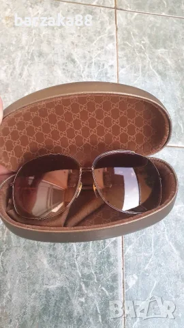 Дамски слънчеви очила Gucci с калъф, снимка 3 - Слънчеви и диоптрични очила - 55451599