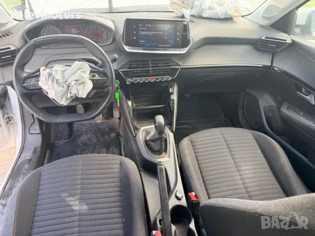 Peugeot 208 1.2 PureTech, двигател HMH, 75 кс., 5 ск., 45000 км., 2022г., Пежо 208 1.2 Pure, снимка 12 - Автомобили и джипове - 55381917