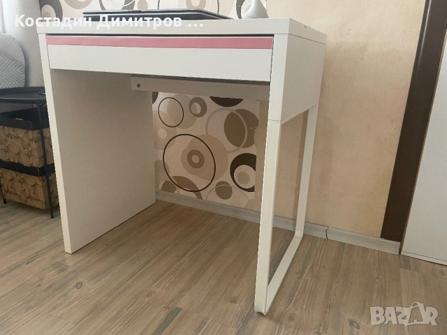 Бюро от ИКЕА MICKE Компютърно бюро, снимка 2 - Бюра - 54035799