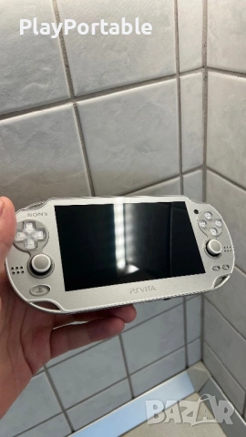 PS Vita 1000 Ice Silver, снимка 4 - PlayStation конзоли - 54901006