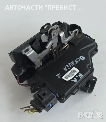 Предна Дясна Брава Врата Шкода Октавия 2 Skoda Octavia II OEM 3d2837016j