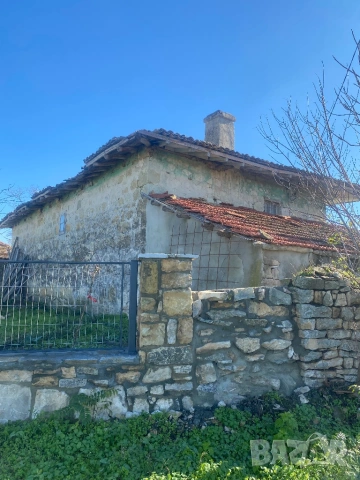 Дворно място 800  кв.м. с Чернево  