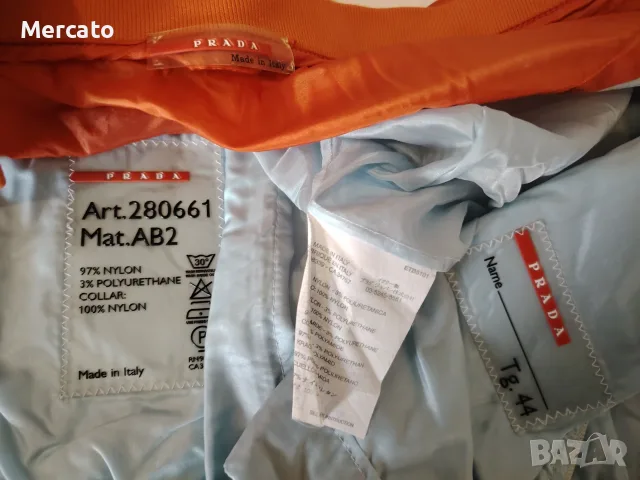 Оригинално дамско яке ветровка Prada Sport, снимка 6 - Якета - 55527488