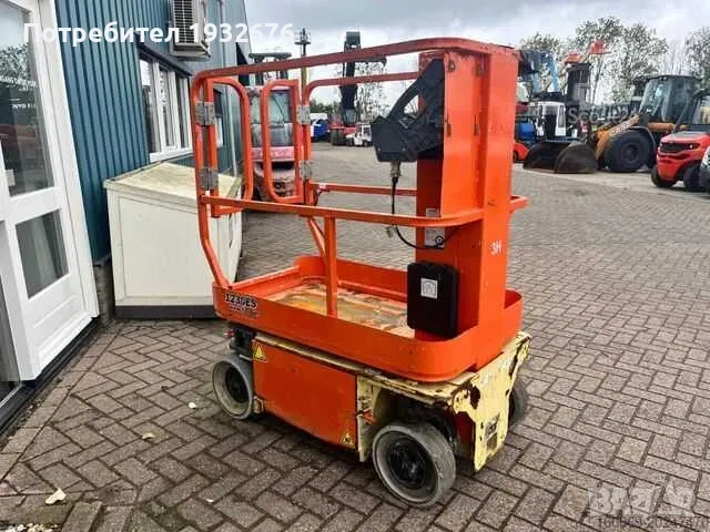 Вишка ,платформа JLG 1230ES, снимка 2 - Индустриална техника - 54067157