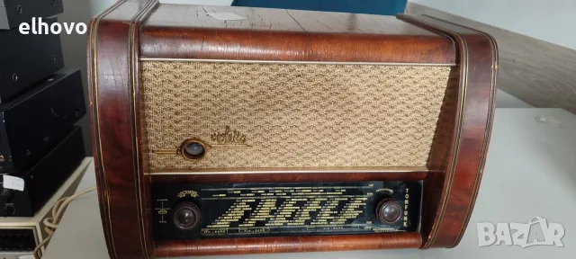 Старо лампово радио TONFUNK Violetta W200M