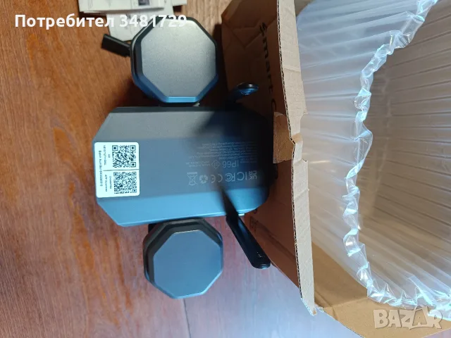 Продавам WI-FI камера с три въртящи се обектива, снимка 2 - HD камери - 55360380