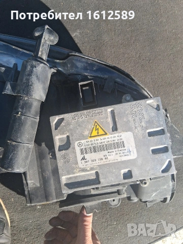 Десен фар ксенон Mercedes W204! , снимка 5 - Части - 54645712
