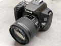 Продавам цифров фотоапарат CANON EOS 250D, снимка 1