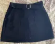 Черна велурена пола Bershka, размер M, отговаря на S, снимка 1