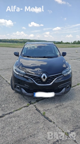 Продавам Renault Kadjar - топ състояние