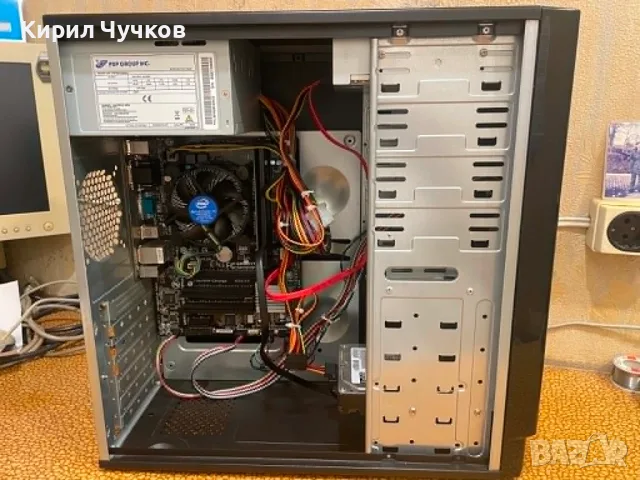 Продавам настолен компютър с Intel Core i3, снимка 2 - Работни компютри - 55506498