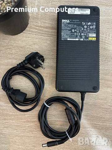 зарядно за лаптоп Dell/Alienware PN402  230W, снимка 2 - Части за лаптопи - 54984389