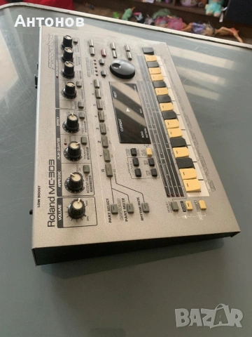 Roland MC-303 синтезатор , снимка 5 - Други - 54300641
