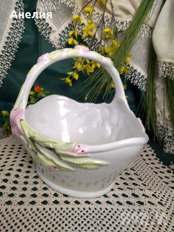Керамична кошница с релефни цветя , снимка 4 - Декорация за дома - 54152546
