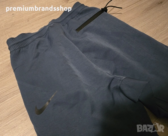Nike tech панталон Xs размер , снимка 3 - Спортни дрехи, екипи - 54652489