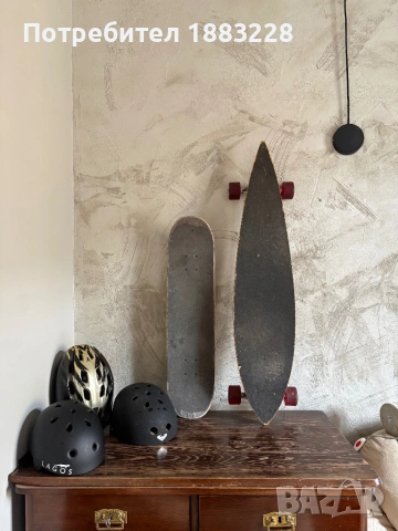 Скейт борд и каска