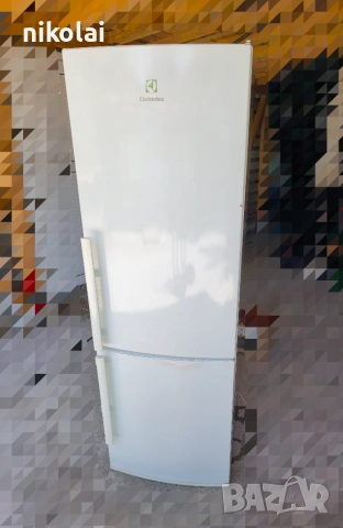 Хладилник с фризер Electrolux defrost freezer 