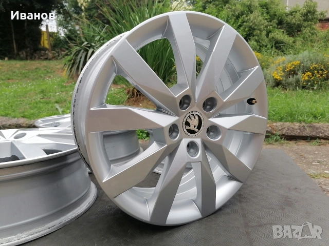 оригинални джанти 17" 5х112 Skoda , снимка 2 - Гуми и джанти - 55014991
