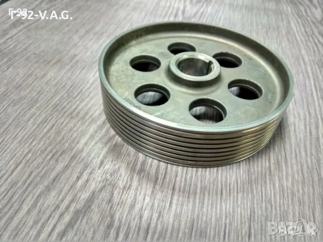 068115021D**NEU**VAG**Ангренажно колело за балансиращ вал**VW**T2**T3**1979-1995** 
