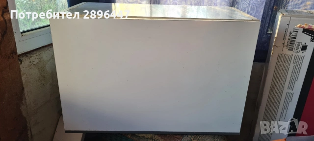 Кухненско бяло шкафче, без забележки