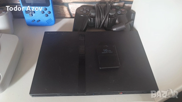 PS 2 Slim с оригинален джойстик