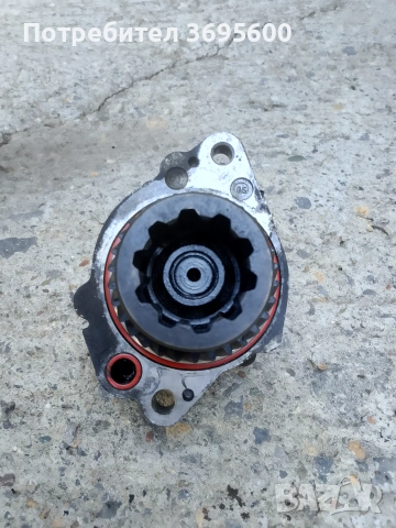 Вакум вакуум помпа Toyota Hilux 2.5 D4D TD Тойота Хайлукс, снимка 2 - Части - 55170675