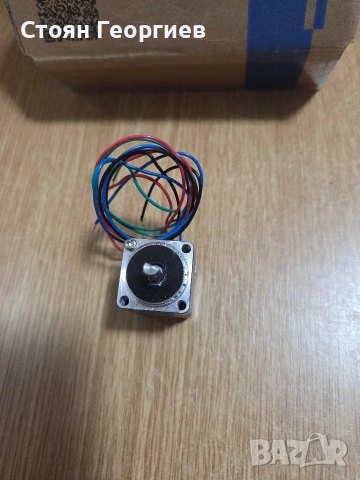 Чисто нов стъпков мотор 1.4Ncm(1.98oz.in) 0.2A 20x20x27.3mm 4 проводника