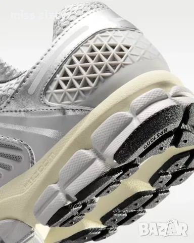 Nike Zoom Vomero 5 нови оригинални уникални 2026 модел, снимка 8 - Маратонки - 55408698