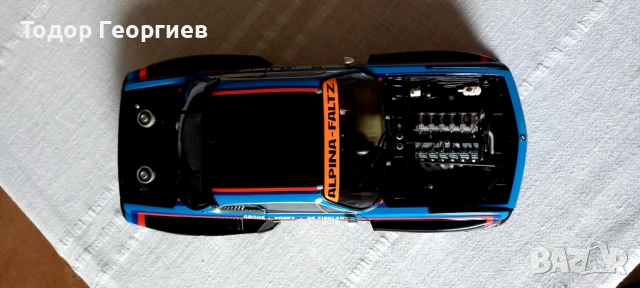 BMW CSL Minichamps 1:18, снимка 7 - Други ценни предмети - 54612002