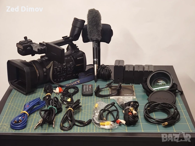 Видео камера Sony HXR-NX3 голям комплект., снимка 3 - Камери - 54979137