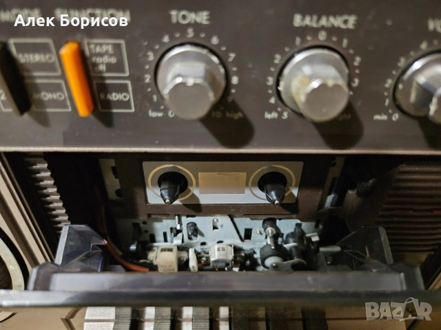 Радиокасетофон Saba RCR 540, снимка 5 - Радиокасетофони, транзистори - 54084890