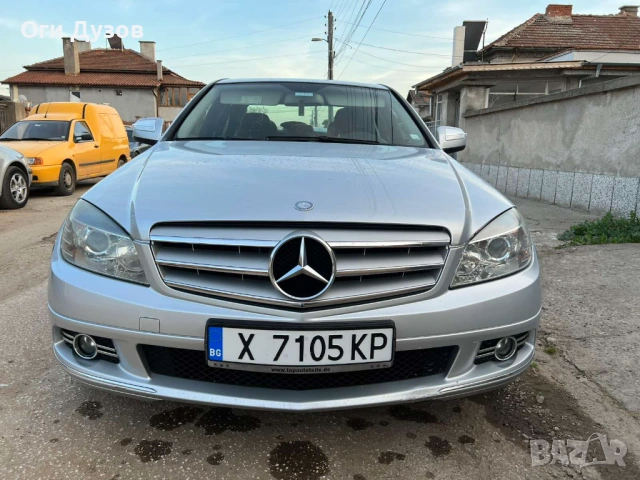 Мерцедес Ц 220, снимка 5 - Автомобили и джипове - 54513665