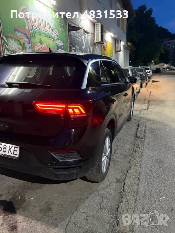 VW T-Roc, снимка 10 - Автомобили и джипове - 55056234